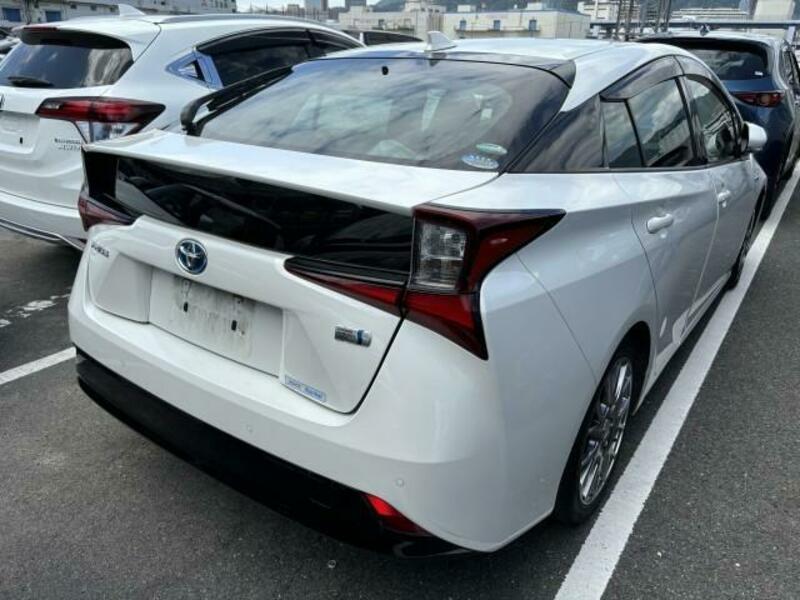 PRIUS-3