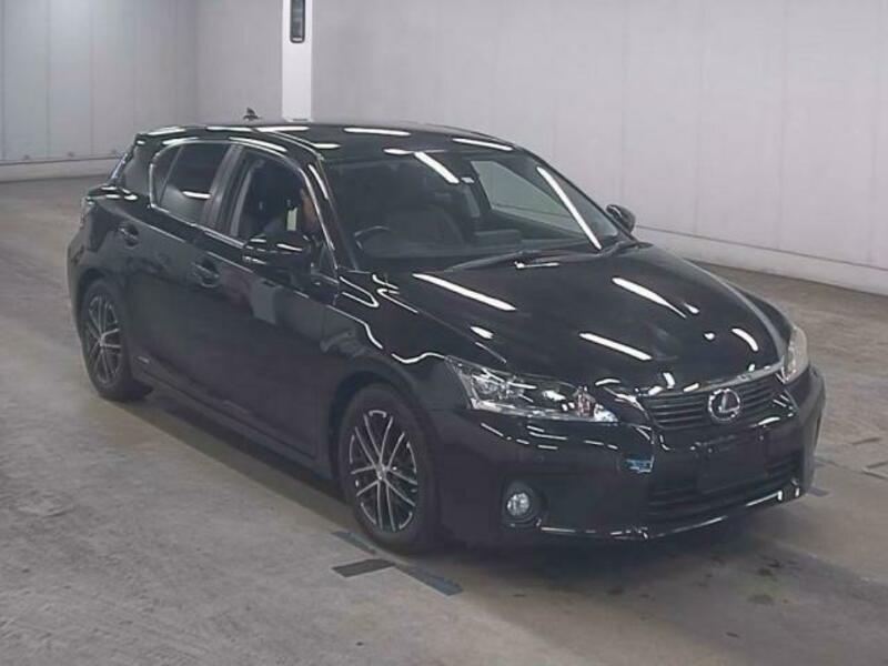 LEXUS　CT