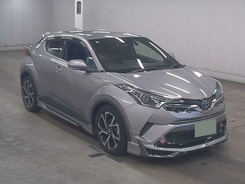 TOYOTA　C-HR