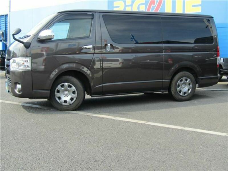 HIACE VAN-1