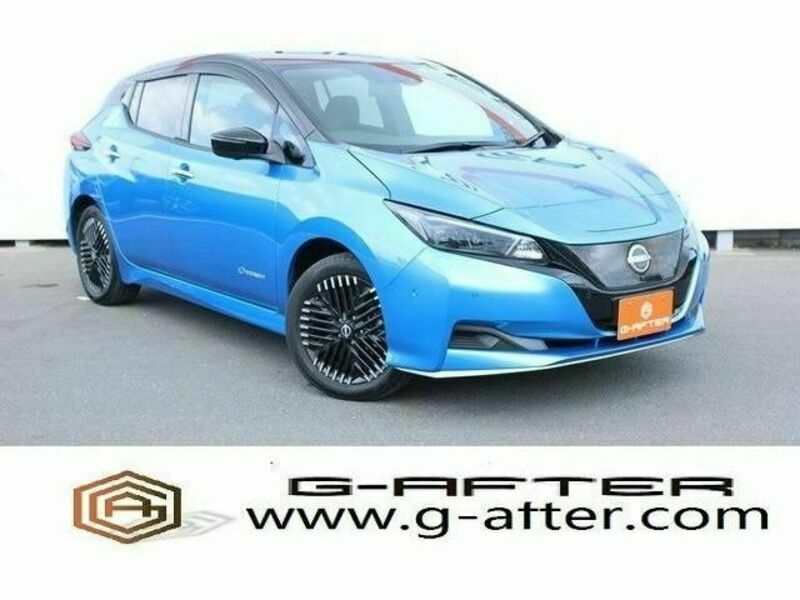 NISSAN　LEAF