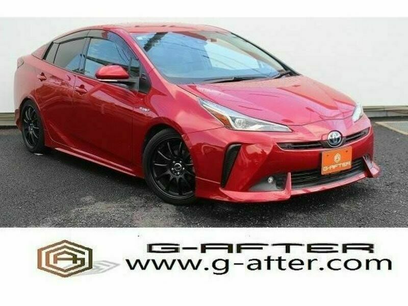 TOYOTA　PRIUS