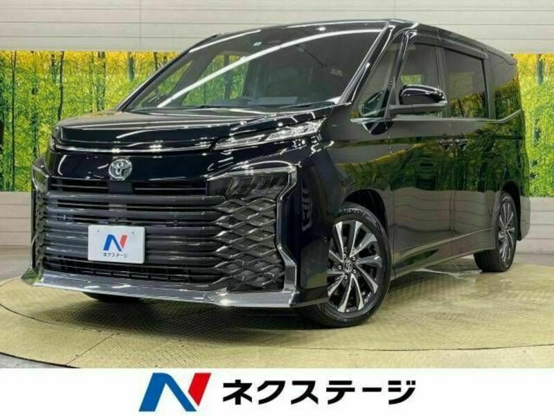 TOYOTA　VOXY