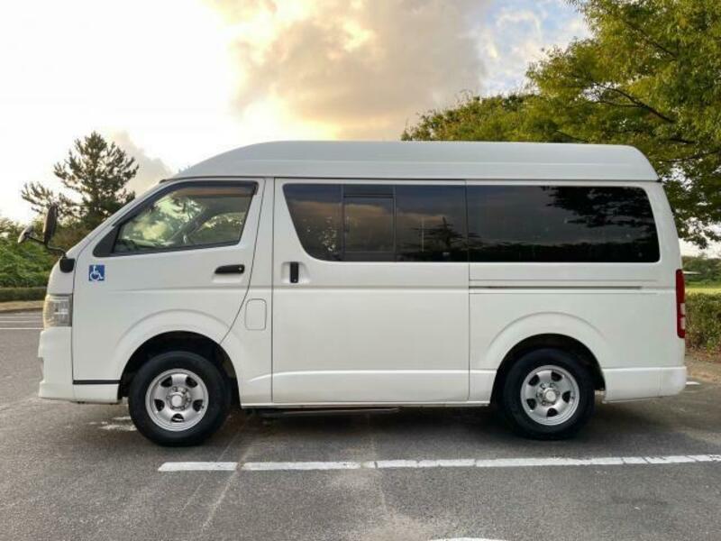 HIACE VAN-7