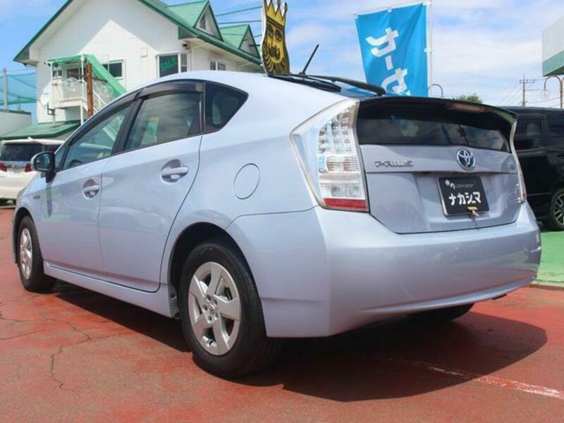 PRIUS-1