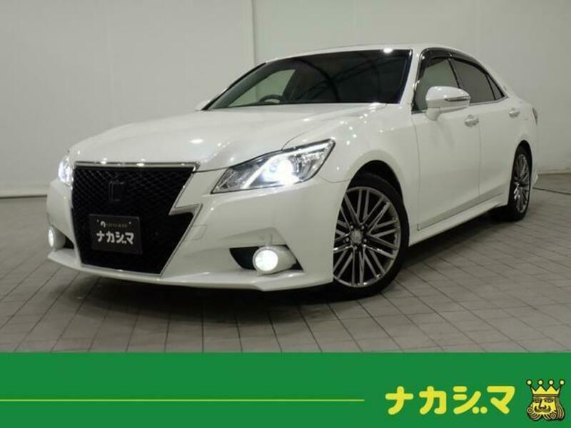 TOYOTA　CROWN