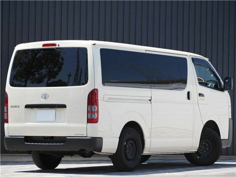 HIACE VAN-11