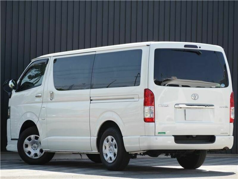 HIACE VAN-1