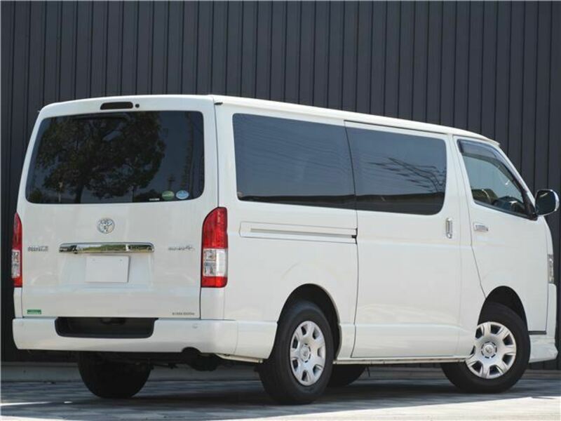 HIACE VAN-8