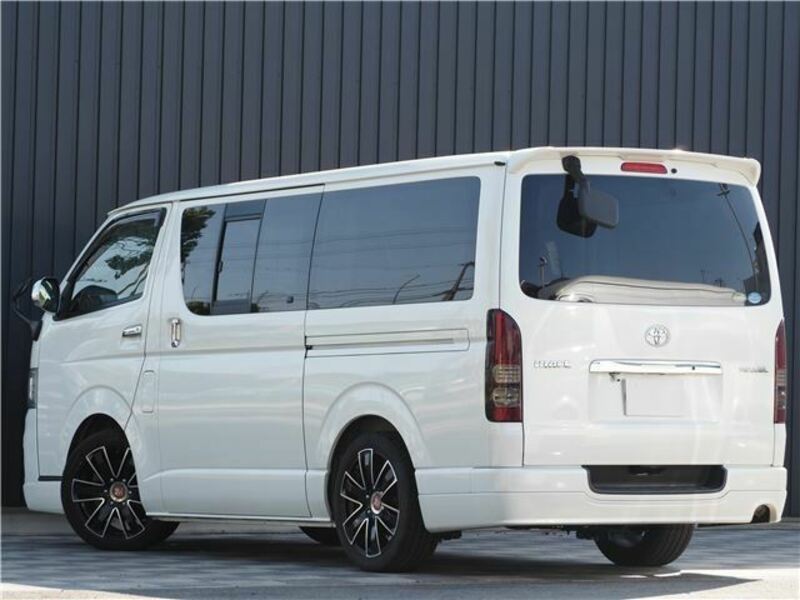 HIACE VAN-1