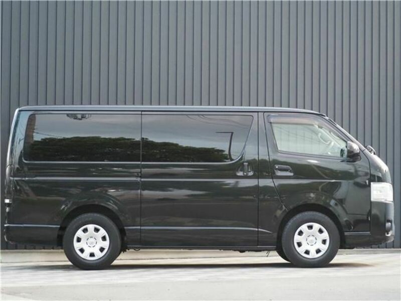 HIACE VAN-11