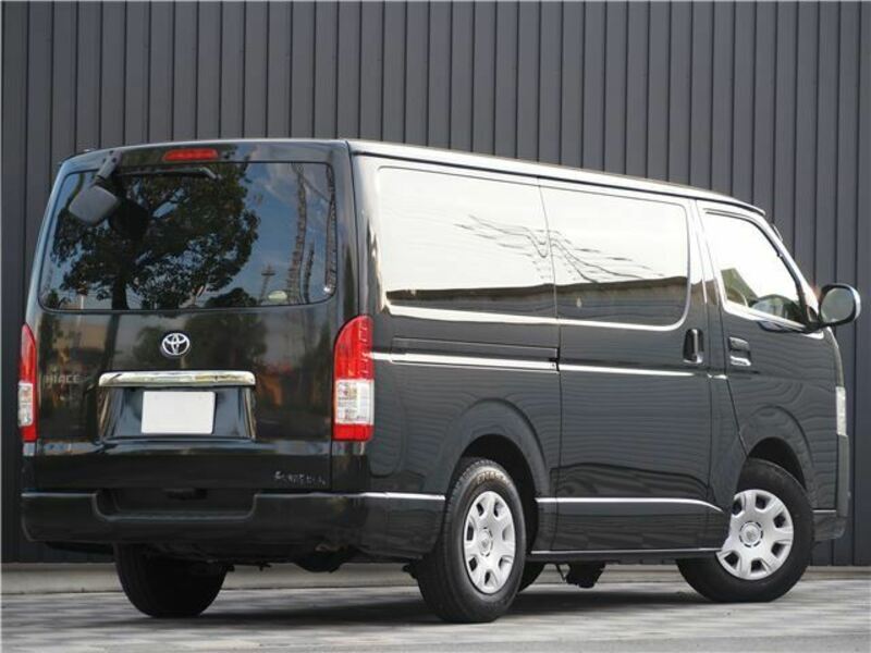 HIACE VAN-8