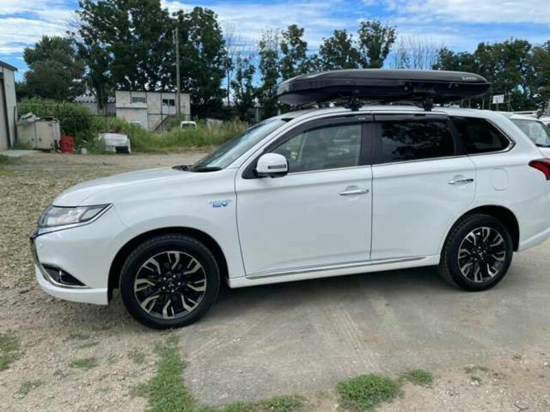 OUTLANDER PHEV