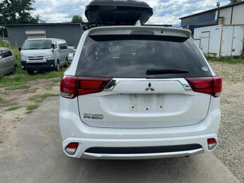 OUTLANDER PHEV