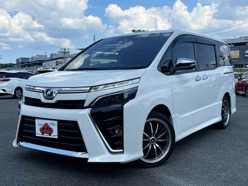 TOYOTA　VOXY