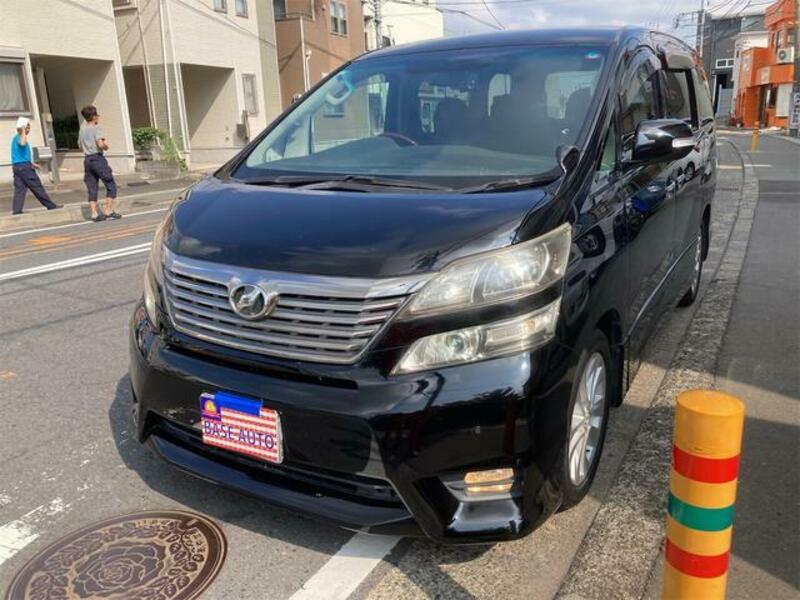 TOYOTA　VELLFIRE