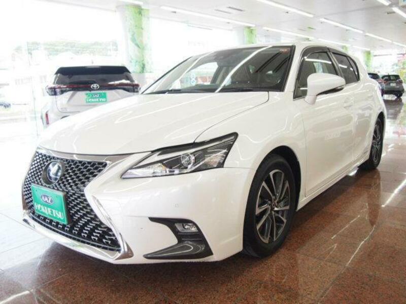 LEXUS　CT