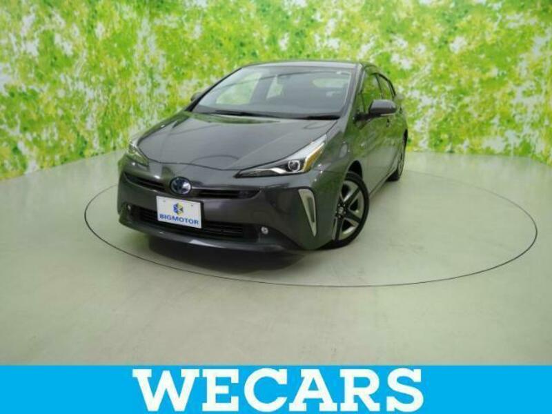 TOYOTA　PRIUS