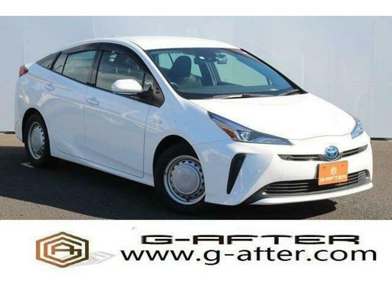 TOYOTA　PRIUS