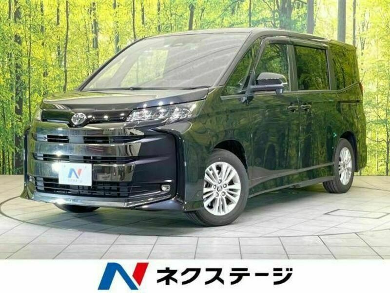 TOYOTA　NOAH