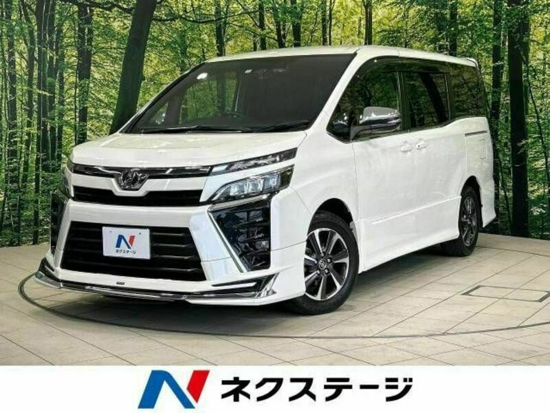 TOYOTA　VOXY