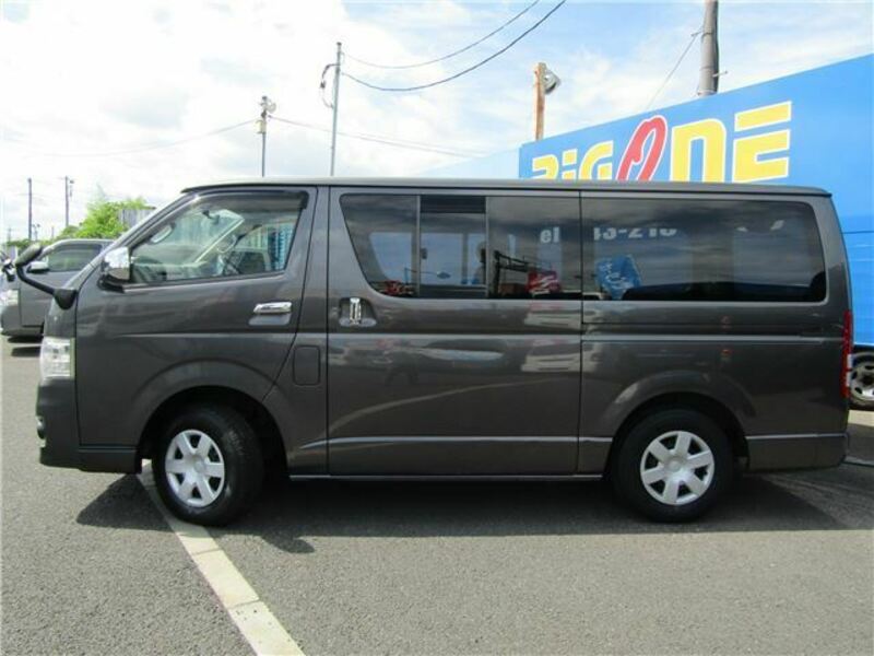 HIACE VAN-6