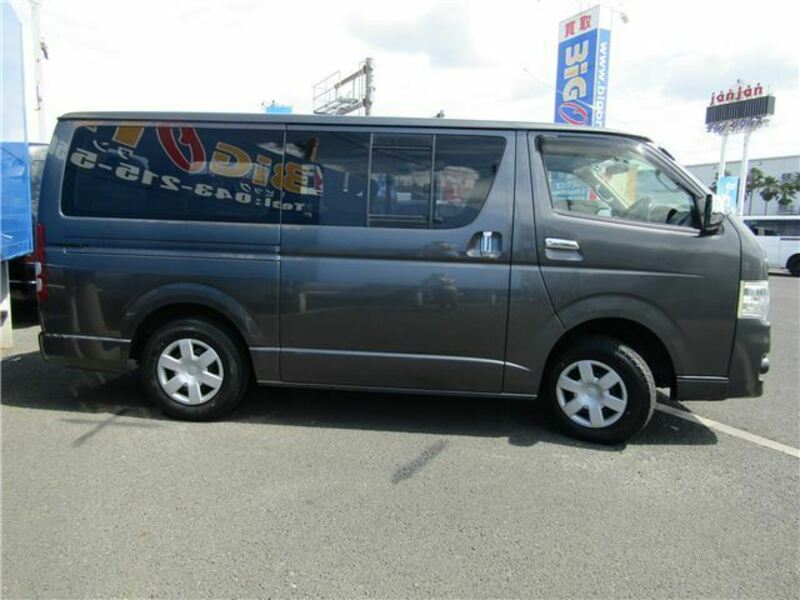 HIACE VAN-9