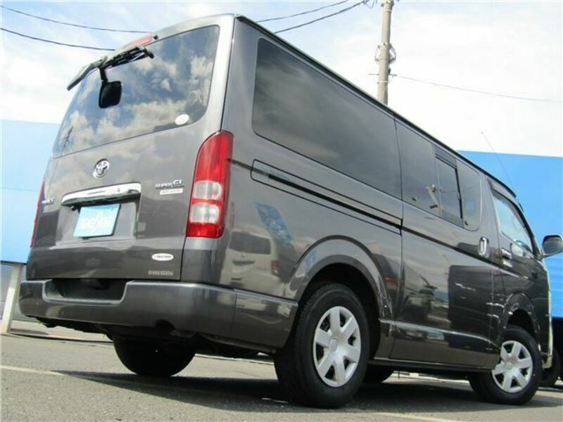 HIACE VAN-42