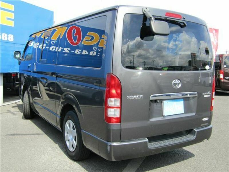 HIACE VAN-48