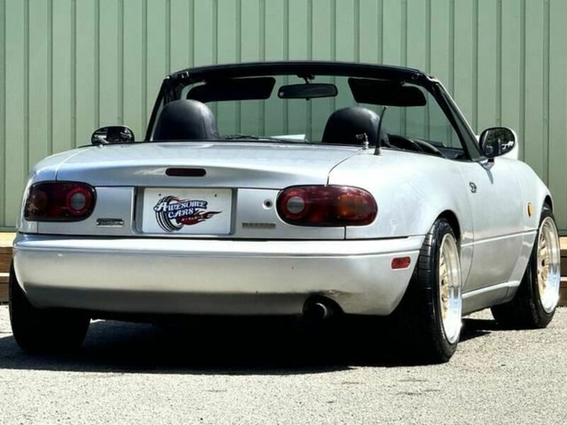 EUNOS ROADSTER-2