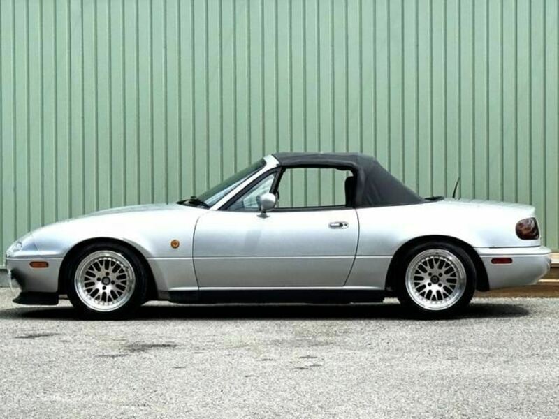 EUNOS ROADSTER-11