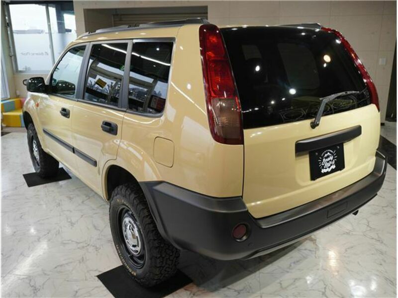 X-TRAIL-9