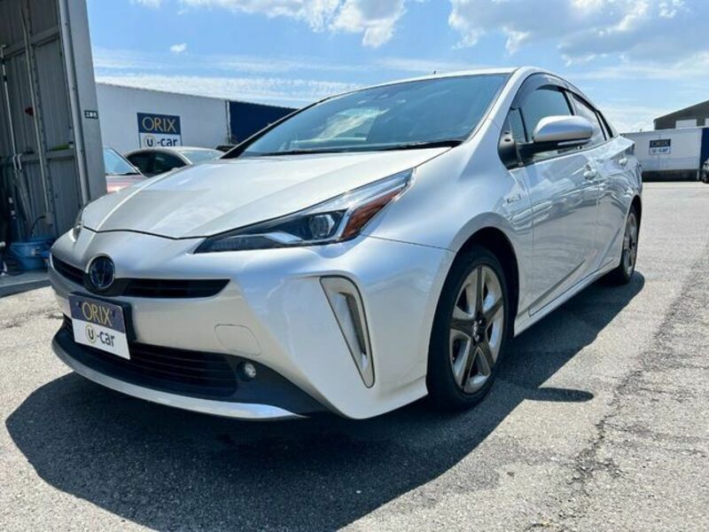 TOYOTA　PRIUS