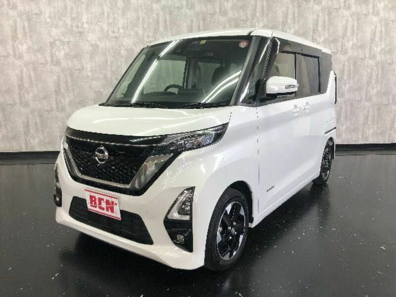 NISSAN　ROOX