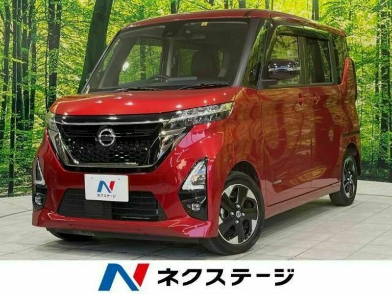 NISSAN　ROOX