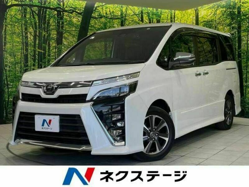 TOYOTA　VOXY