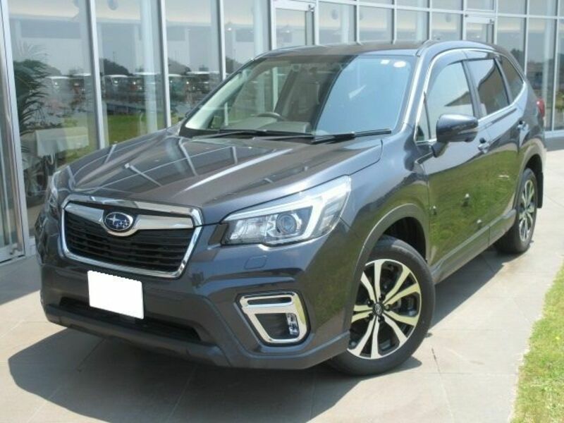 SUBARU　FORESTER