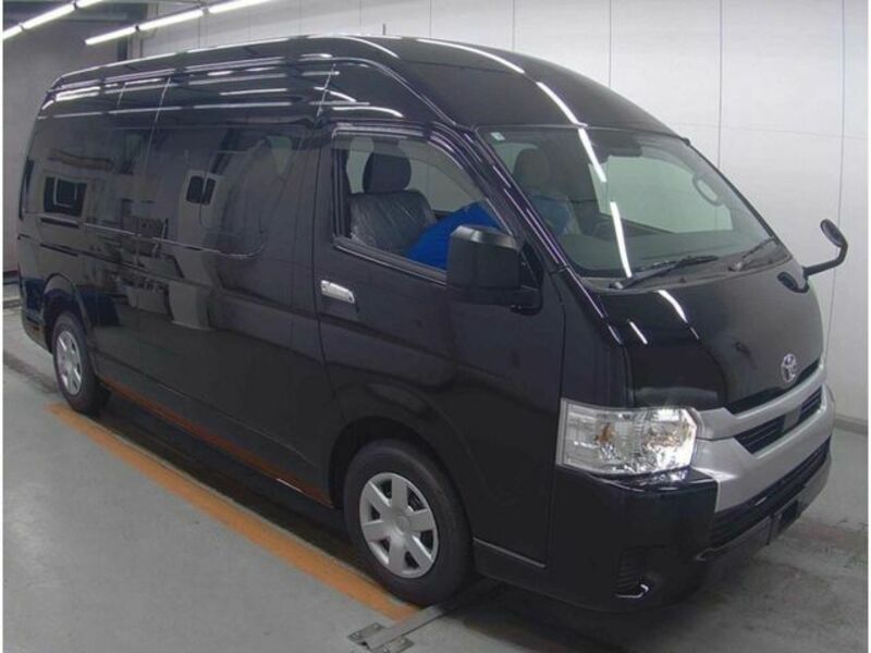 HIACE COMMUTER-0