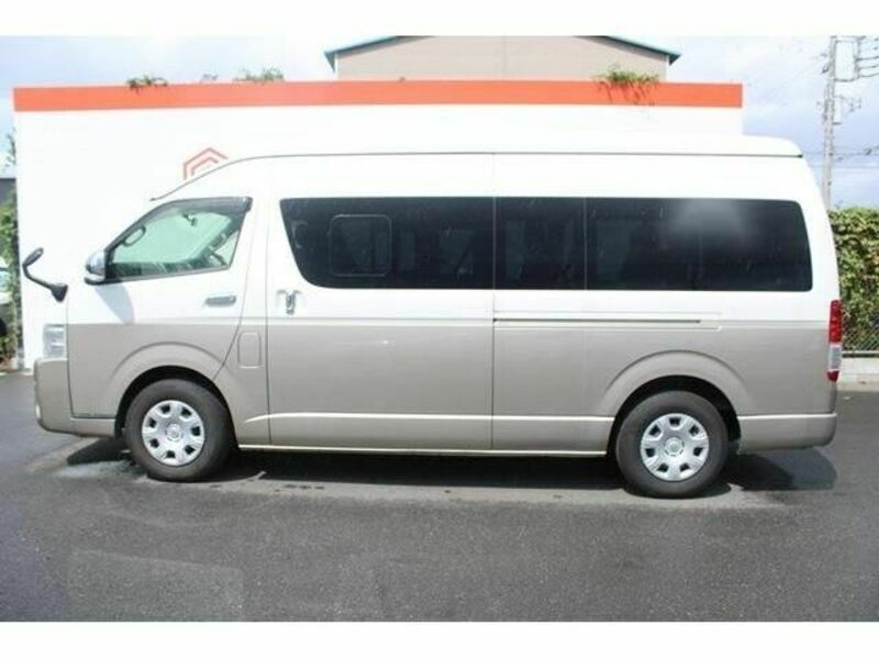 HIACE-9