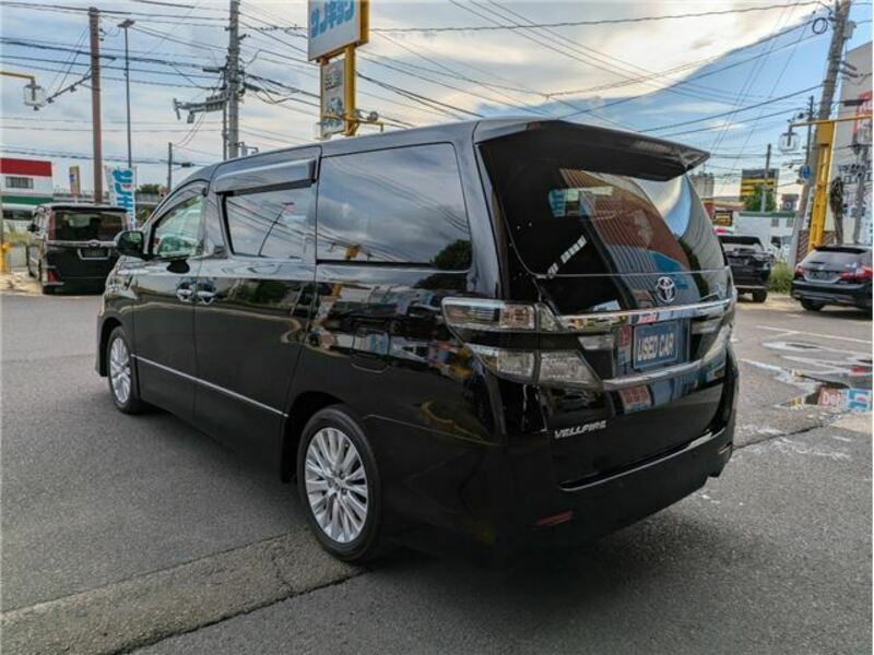 VELLFIRE-1