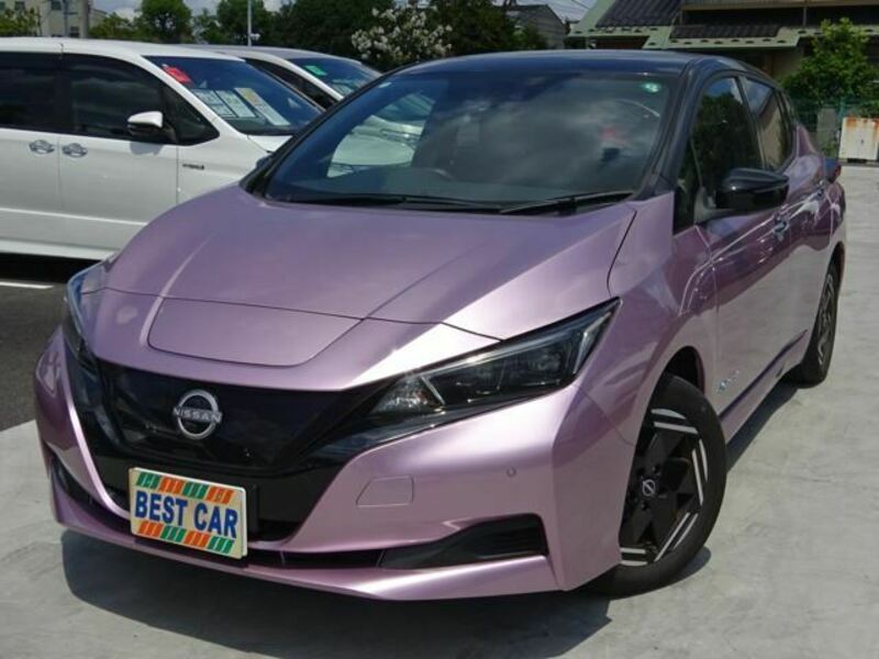 NISSAN　LEAF