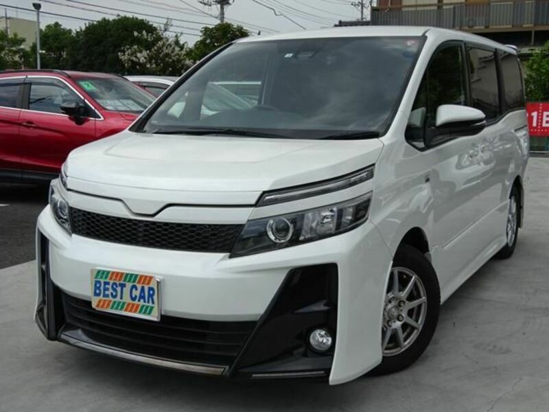 TOYOTA　VOXY