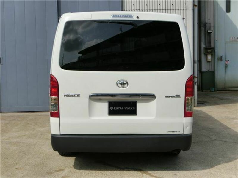 HIACE-10