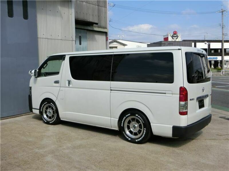 HIACE-11