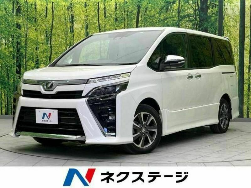 TOYOTA　VOXY