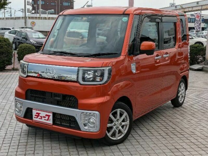 DAIHATSU　WAKE