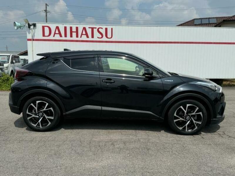 C-HR-17