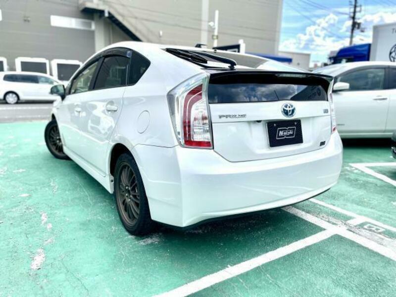 PRIUS-3