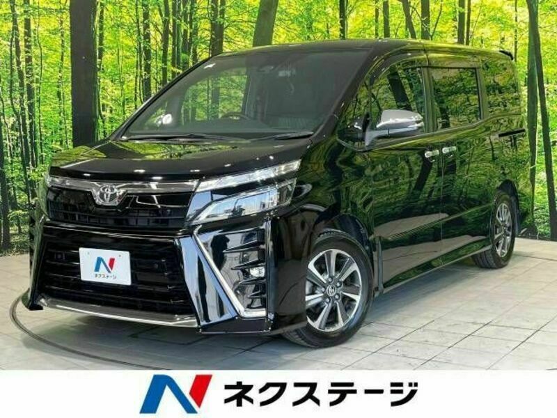 TOYOTA　VOXY