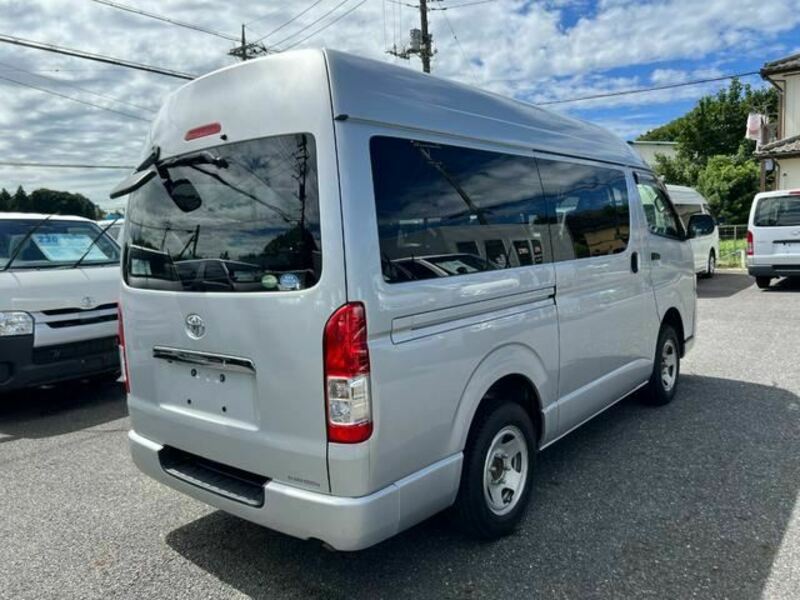 HIACE VAN-6